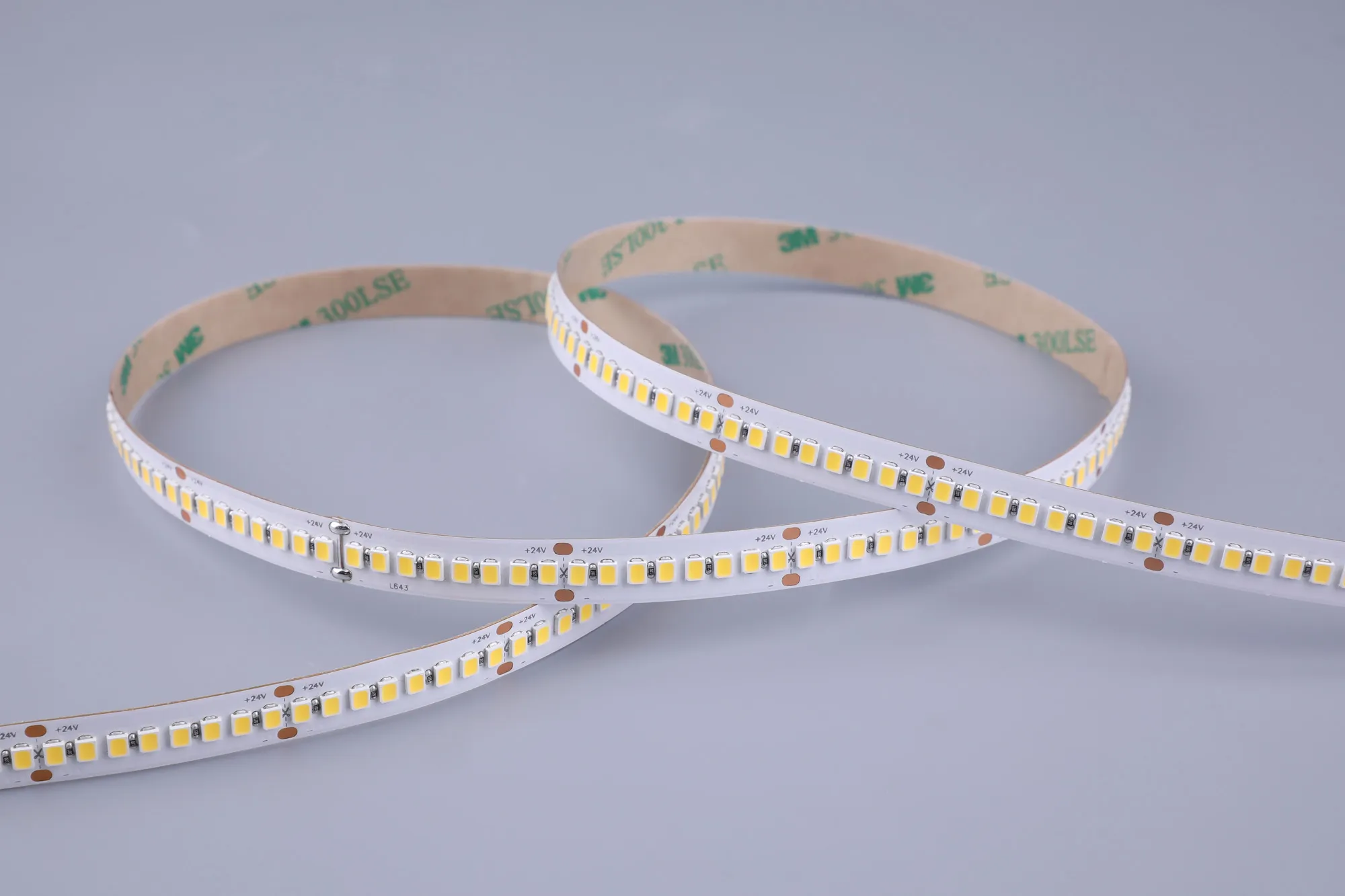Tiras LED Strips 5m 4000K 240 LED/m 10mm 14.4W/m IP20 M8650  Mantra Fusion Tiras LED Strips
